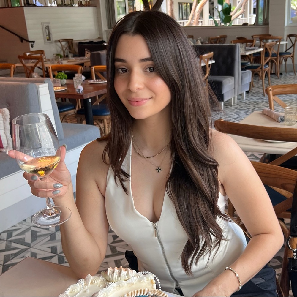 Meet your Posher, Carolina